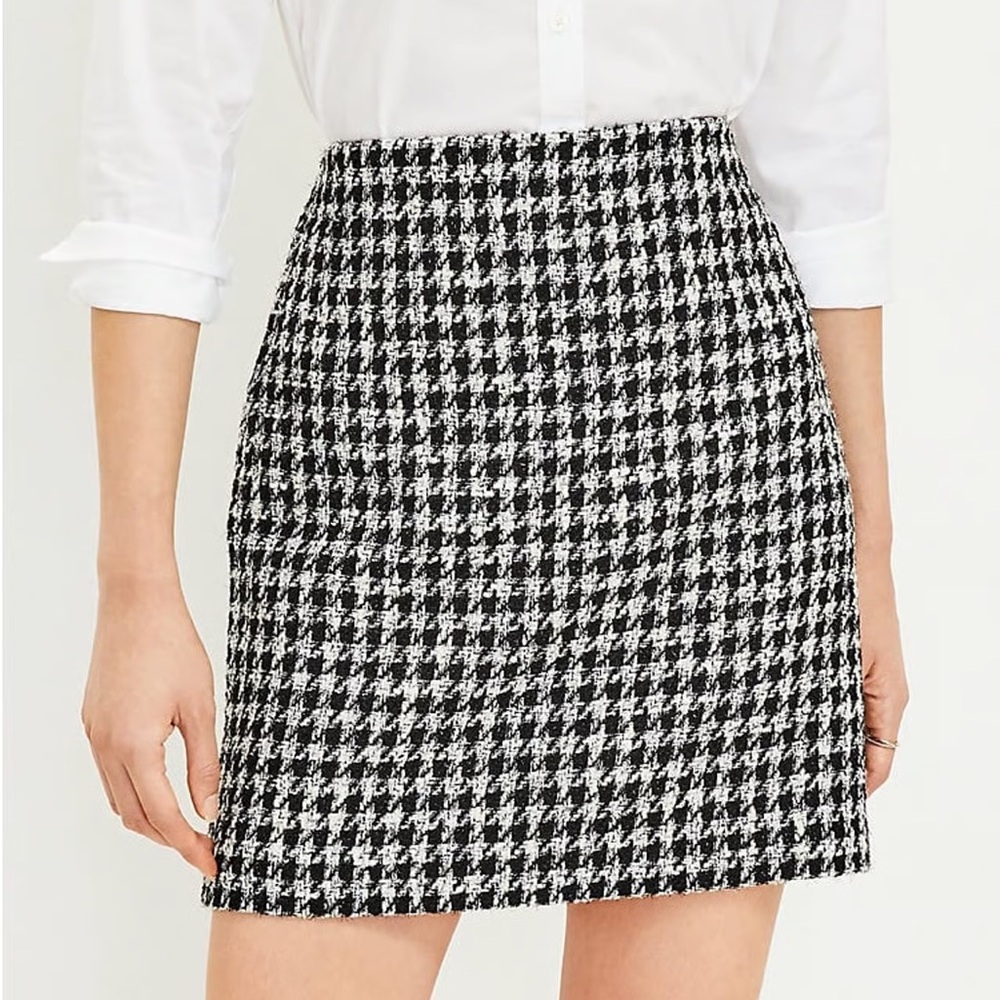 LOFT Black and White Houndstooth Skirt